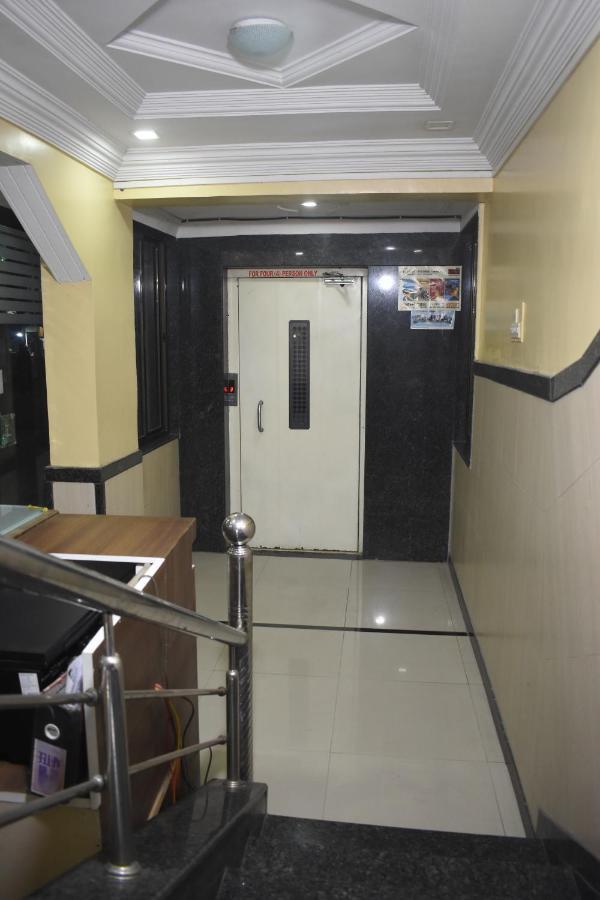 Hotel Sai Vishwa Shirdi Exterior photo
