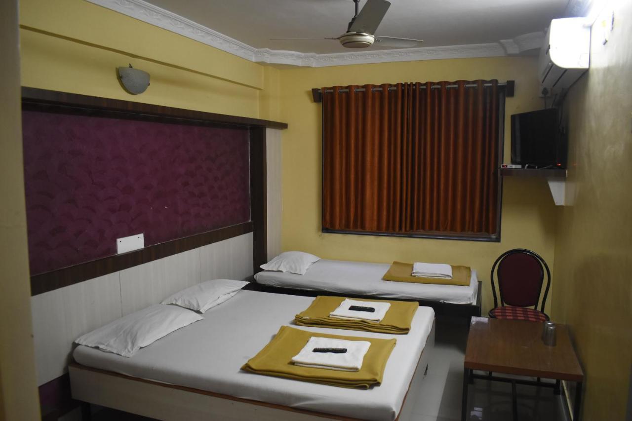 Hotel Sai Vishwa Shirdi Exterior photo